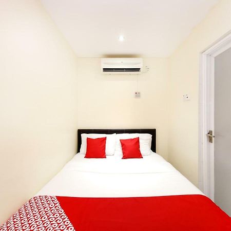 Oyo 786 The Citilite Hotel Куантан Екстериор снимка