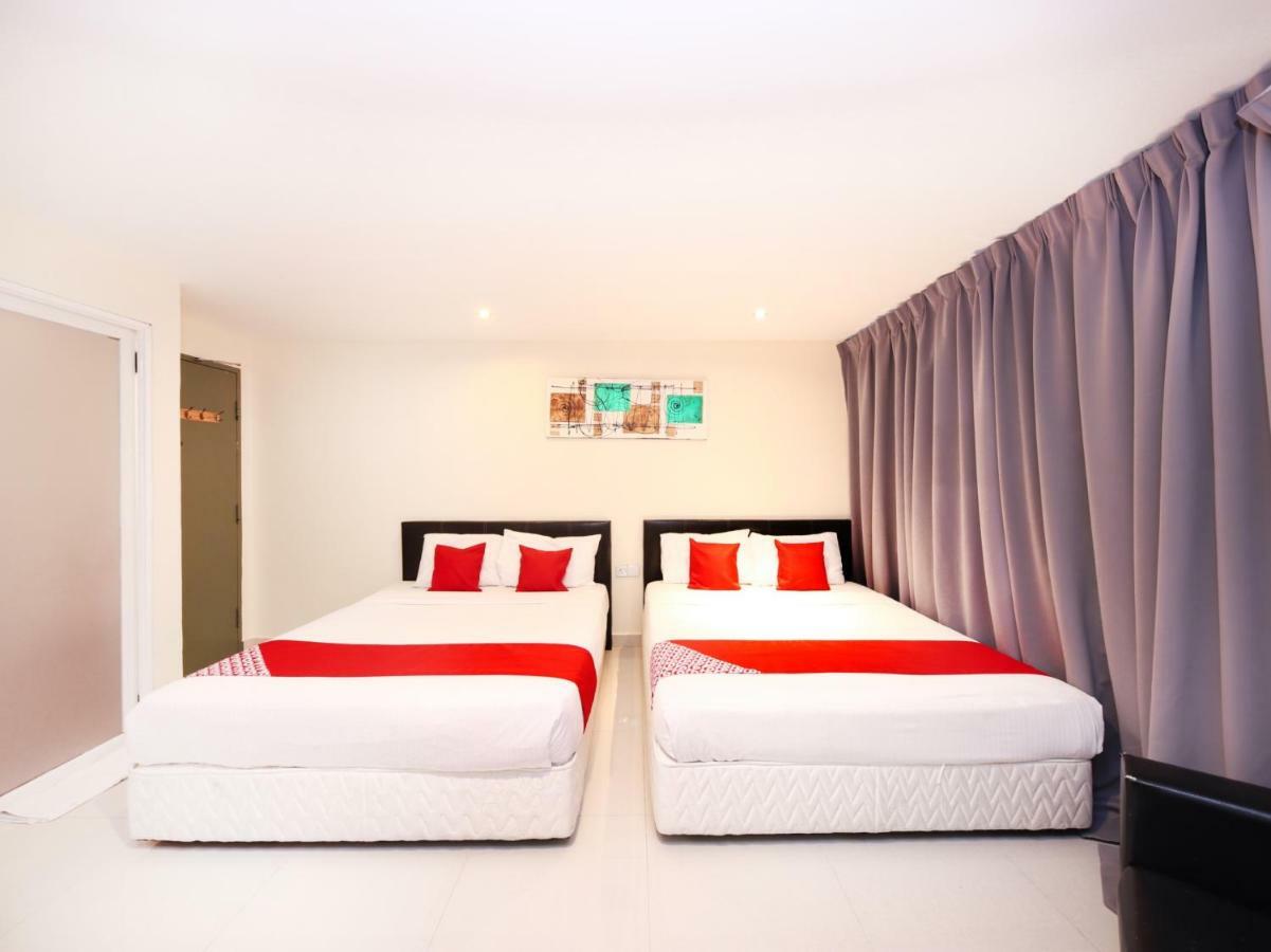 Oyo 786 The Citilite Hotel Куантан Екстериор снимка