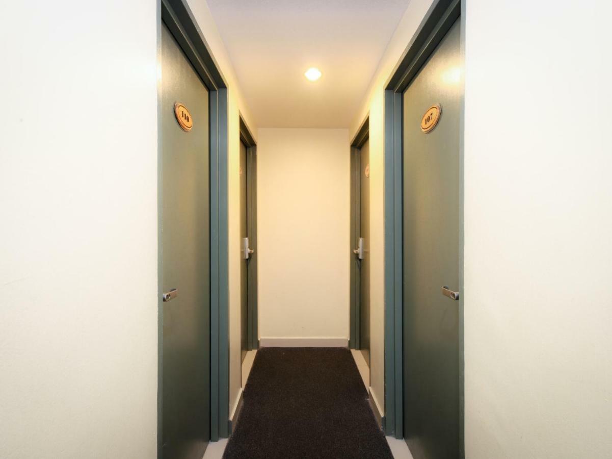 Oyo 786 The Citilite Hotel Куантан Екстериор снимка