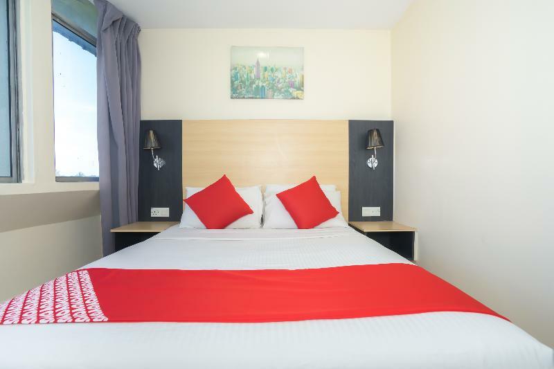 Oyo 786 The Citilite Hotel Куантан Екстериор снимка