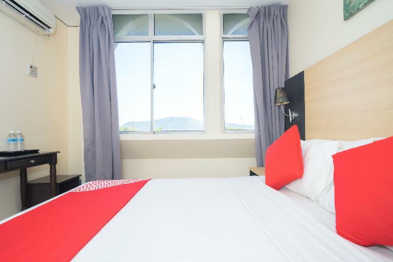 Oyo 786 The Citilite Hotel Куантан Екстериор снимка