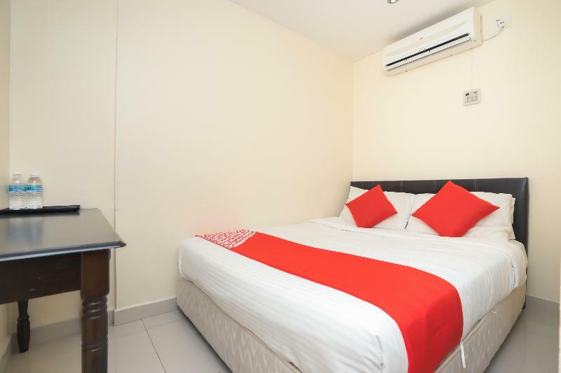 Oyo 786 The Citilite Hotel Куантан Екстериор снимка