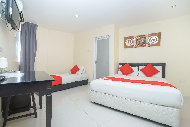 Oyo 786 The Citilite Hotel Куантан Екстериор снимка