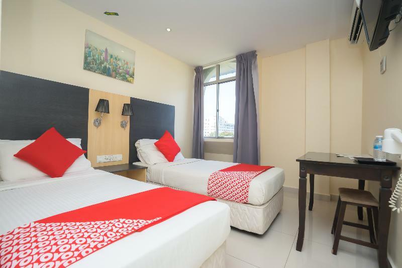 Oyo 786 The Citilite Hotel Куантан Екстериор снимка
